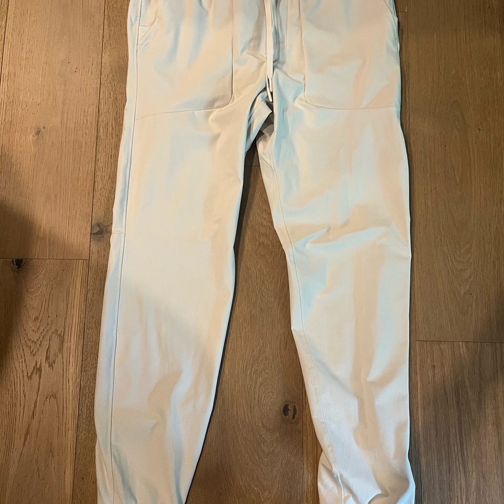 Lululemon Athletica Cream Chinos/Joggers for Effortless Style size Large